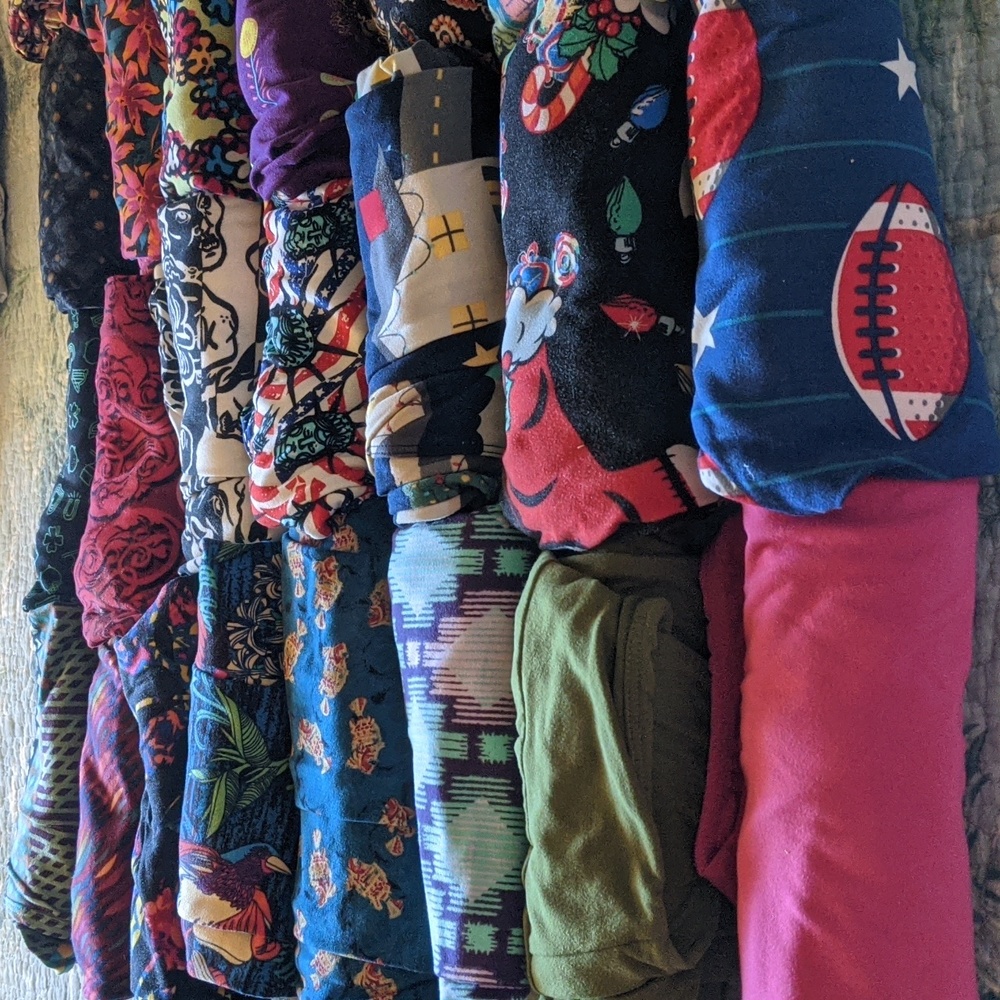 32 pairs mixed OS & TC LuLaRoe leggings